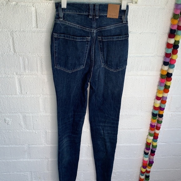 Free People High Rise Skinny Dark Wash Button Fly Denim Jeans sz 24 - Picture 8 of 9